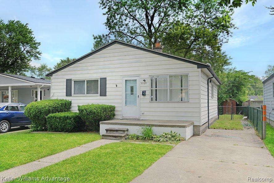 5705 DETROIT Street, Dearborn Heights, MI 48125 — Photo 24