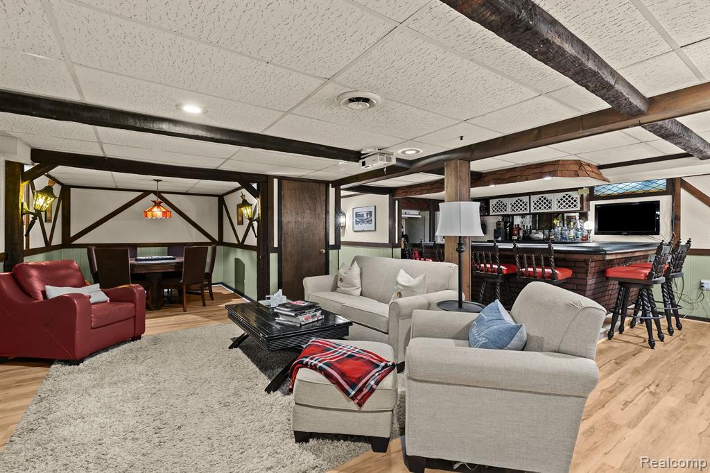 856 THORNTREE, Bloomfield Hills, MI 48304 — Photo 35