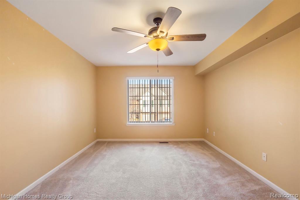 45521 HIDDEN VIEW, Utica, MI 48315 — Photo 17