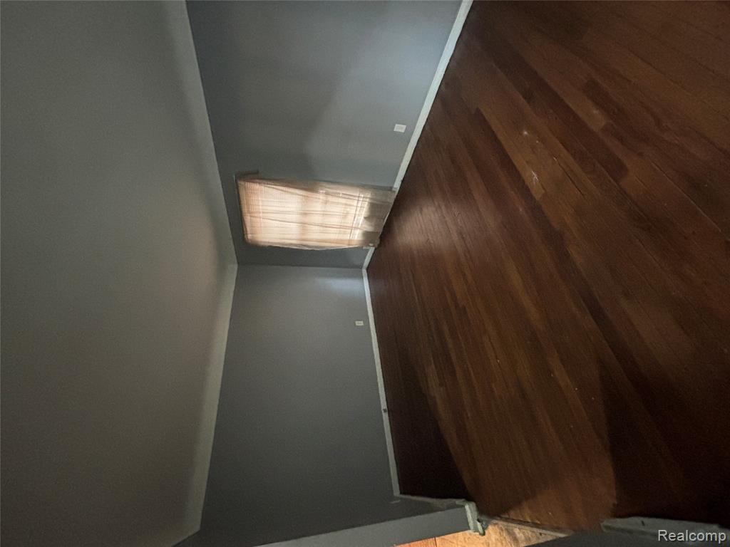 11558 Sanford Street - Photo 2