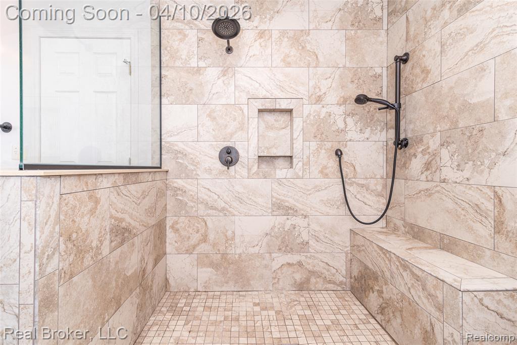 39836 Eagle Trace Drive, Northville, MI 48168 — Photo 29
