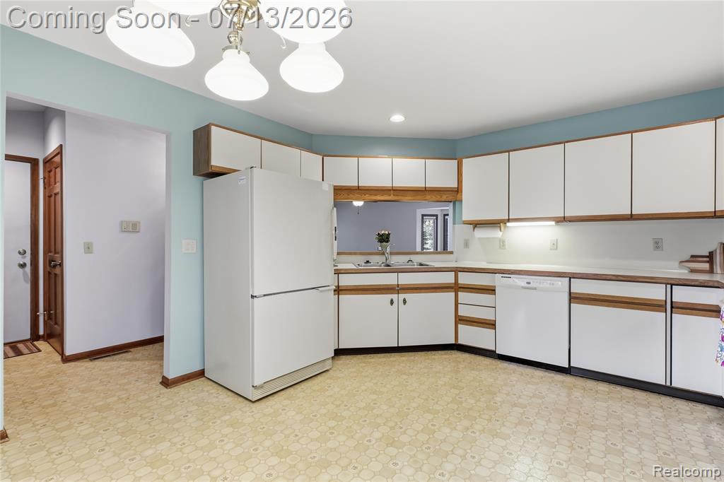 4485 Virginia Court, 25, Swartz Creek, MI 48473 — Photo 4