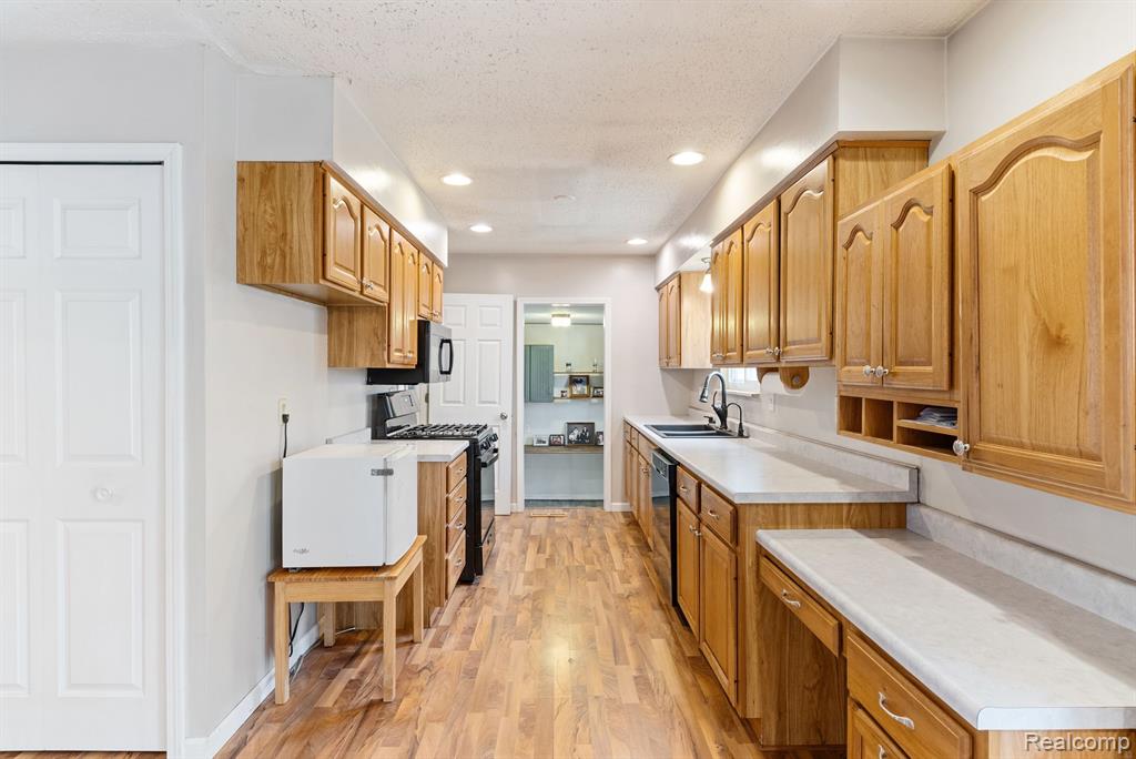 8629 CANADA Road, Birch Run, MI 48415 — Photo 20