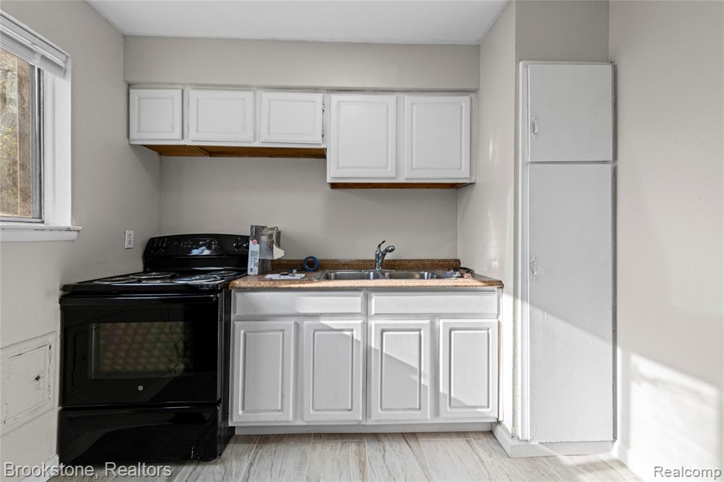 3882 Minnesota Street, Hamtramck, MI 48212 — Photo 17