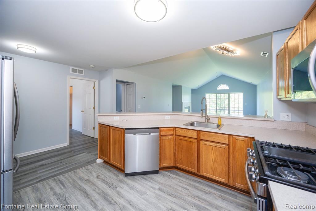 42838 PATTY Lane, Van Buren, MI 48111 — Photo 9