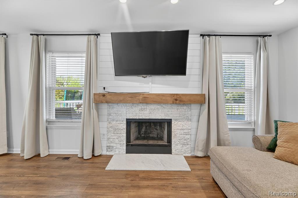 61350 Creekview Drive, South Lyon, MI 48178 — Photo 11
