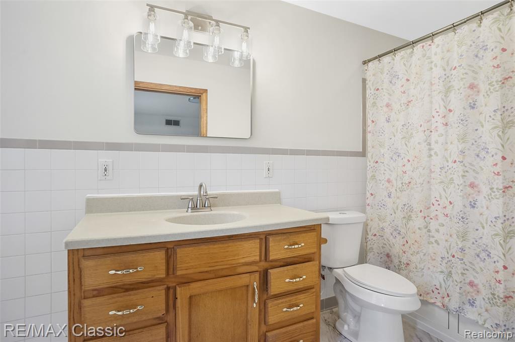 525 E Lewiston Avenue, Ferndale, MI 48220 — Photo 14