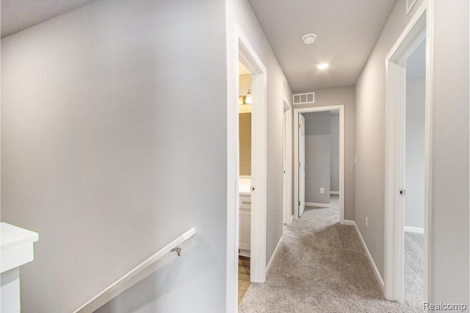 731 Woodvalley Court, Corunna, MI 48817 — Photo 9