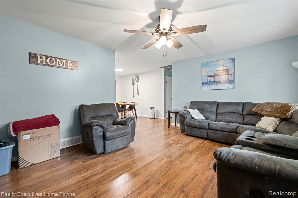 12429 Mt Morris Road, Columbiaville, MI 48421 — Photo 3