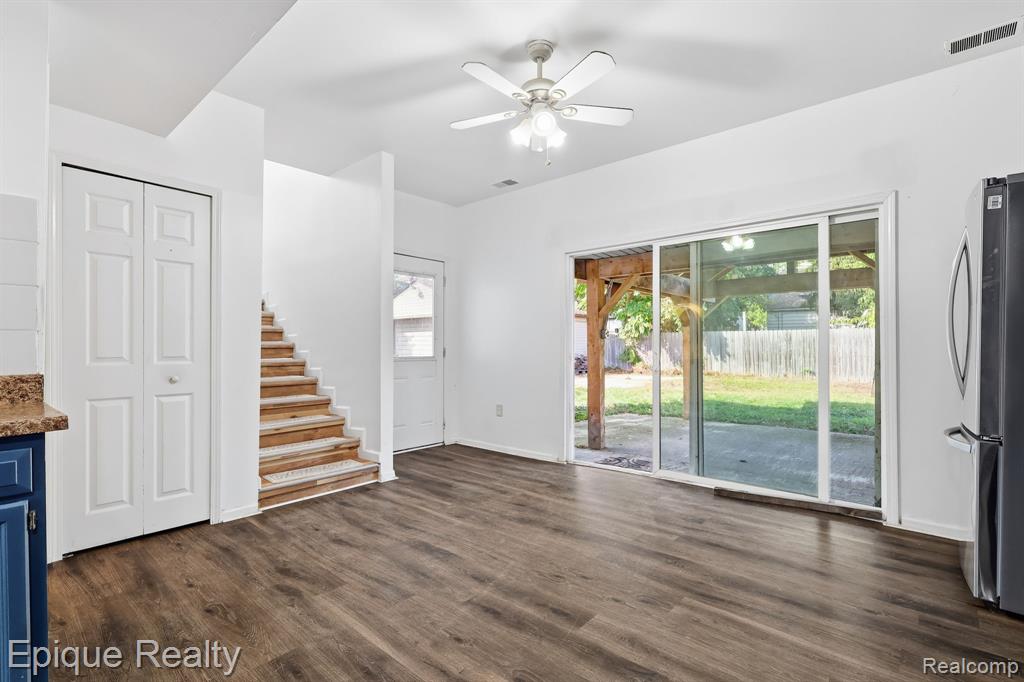 76 W Coy Avenue, Hazel Park, MI 48030 — Photo 9
