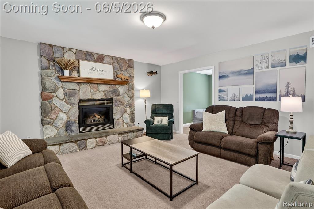 15129 Locust Grove Drive, Byron, MI 48418 — Photo 7
