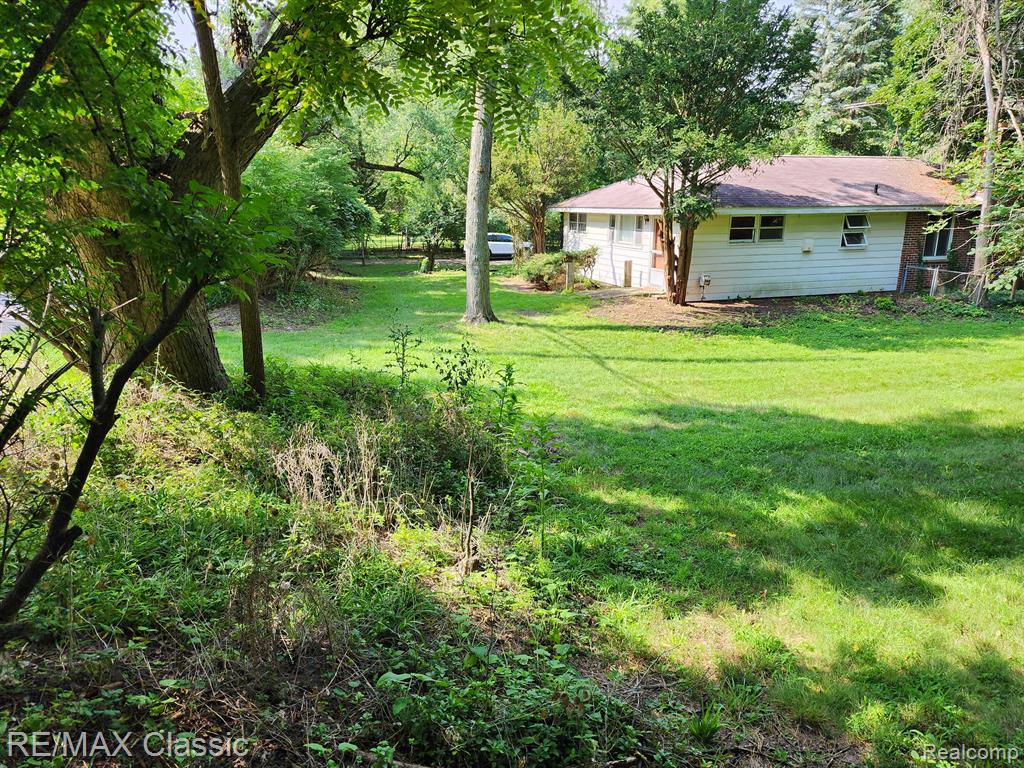 3740 SHADY BEACH Boulevard, Orchard Lake Village, MI 48324 — Photo 42