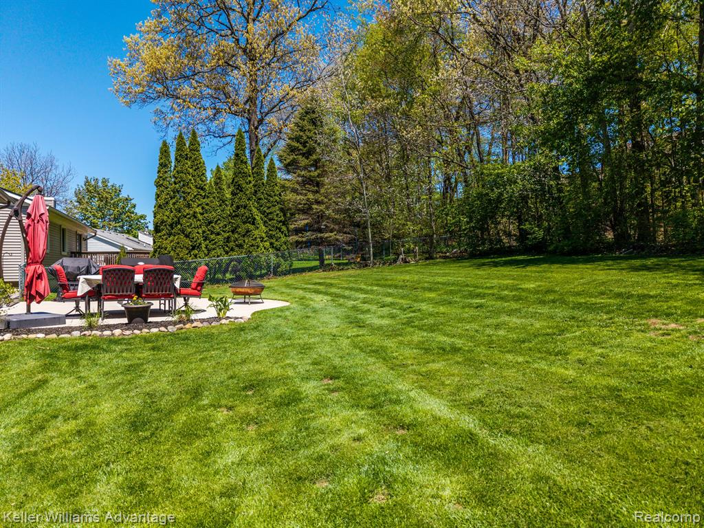 504 GLENWYTH Road, Brighton, MI 48116 — Photo 32