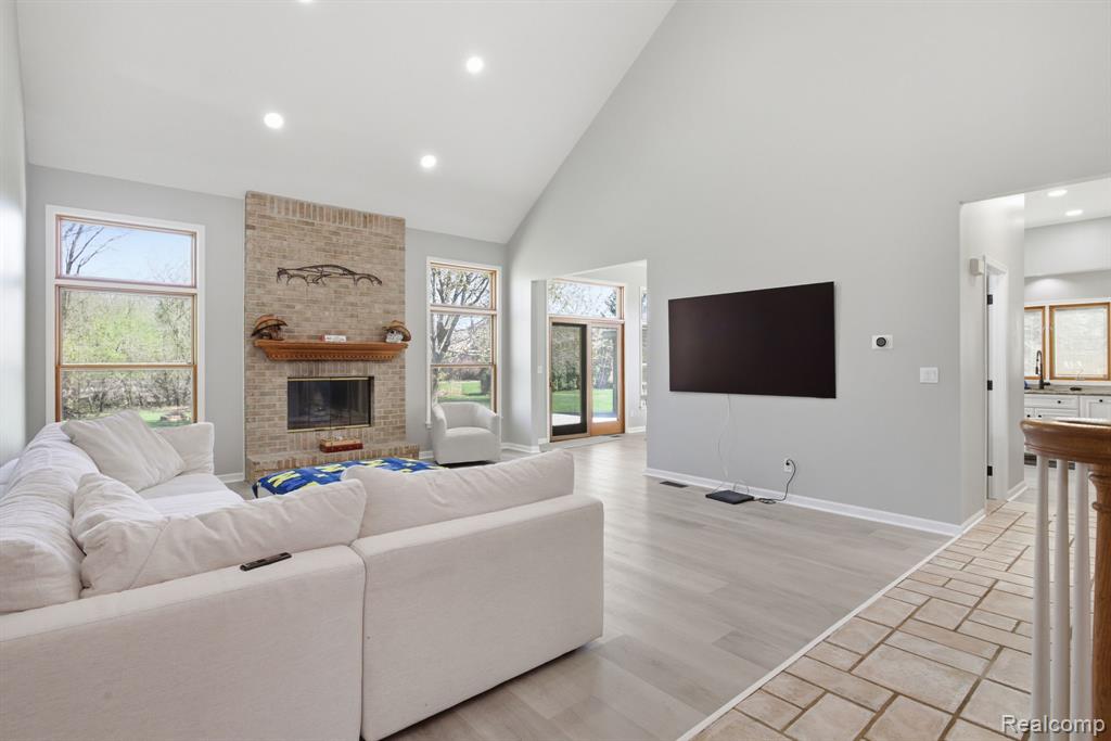 8488 Annette Avenue, Grosse Ile, MI 48138 — Photo 10