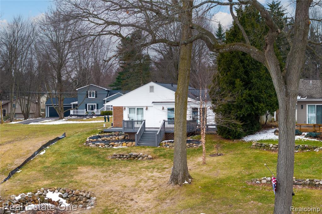 10428 King Road, Davisburg, MI 48350 — Photo 11