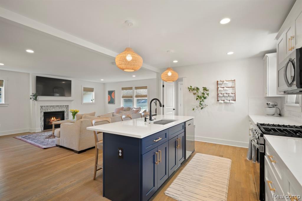 423 N Altadena Avenue, Royal Oak, MI 48067 — Photo 17