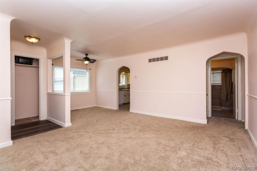 8175 BELLMAN, Shelby Twp, MI 48316 — Photo 7