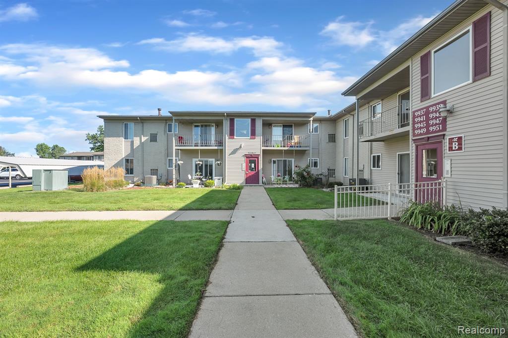 9921 ALLEN POINTE Drive, Allen Park, MI 48101 — Photo 7