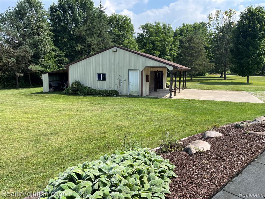 5885 Skyview Drive, Imlay City, MI 48444 — Photo 56
