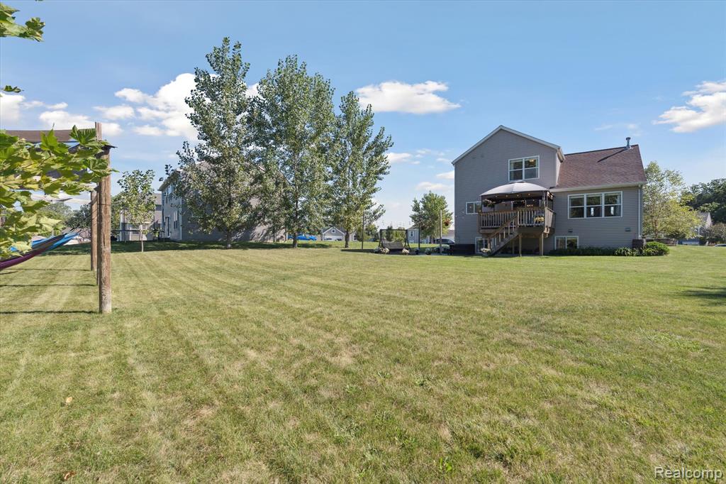 7056 Glenmeadow Court, Grand Blanc, MI 48439 — Photo 51