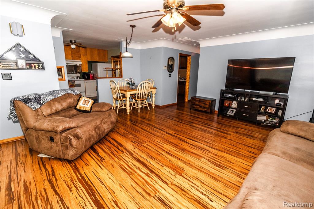 1334 Peppermill Road, Lapeer, MI 48446 — Photo 7