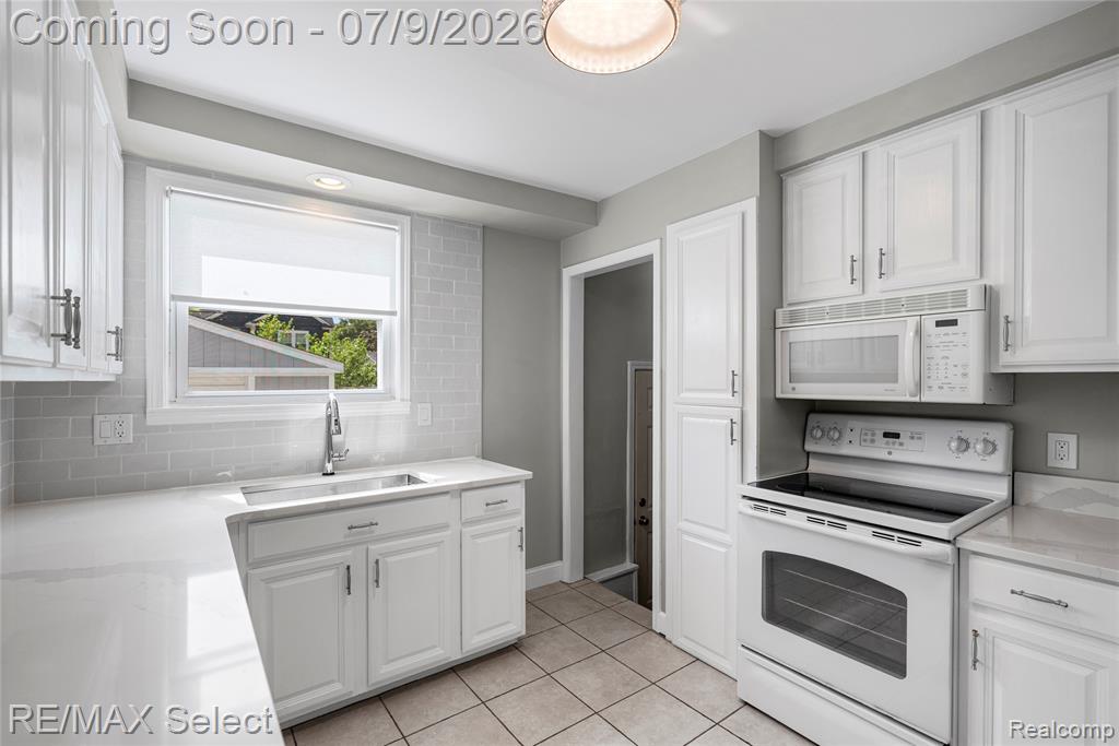 609 N Connecticut Avenue, Royal Oak, MI 48067 — Photo 21