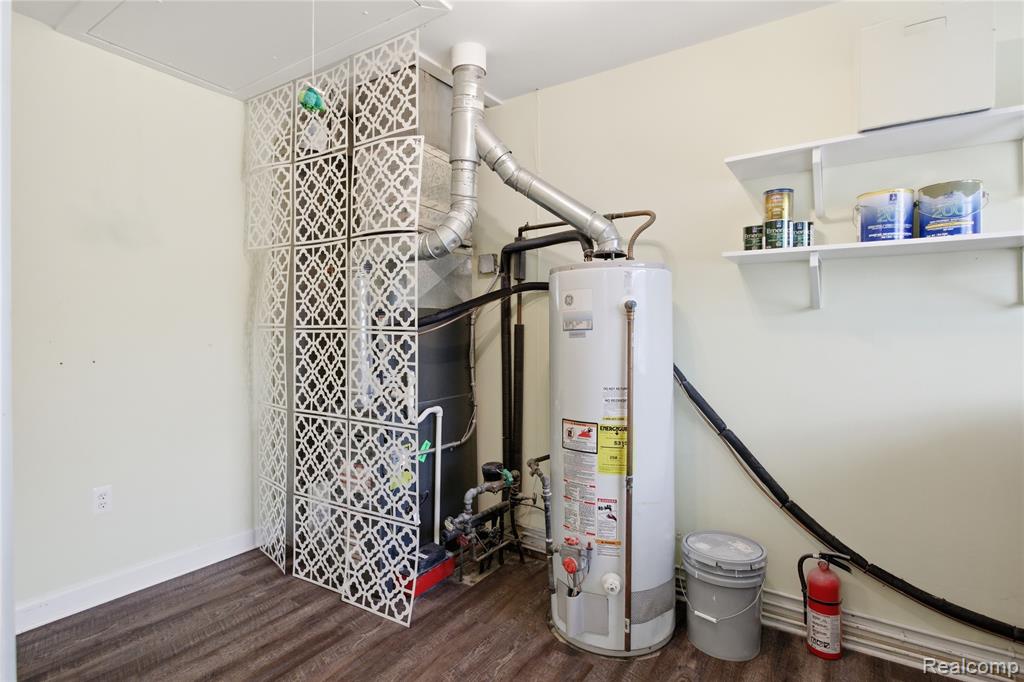 1271 E Barrett Avenue, Madison Heights, MI 48071 — Photo 15
