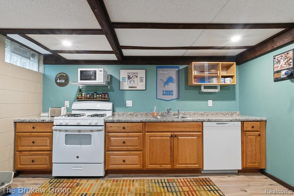 3032 WOODLAND Drive, Metamora, MI 48455 — Photo 39