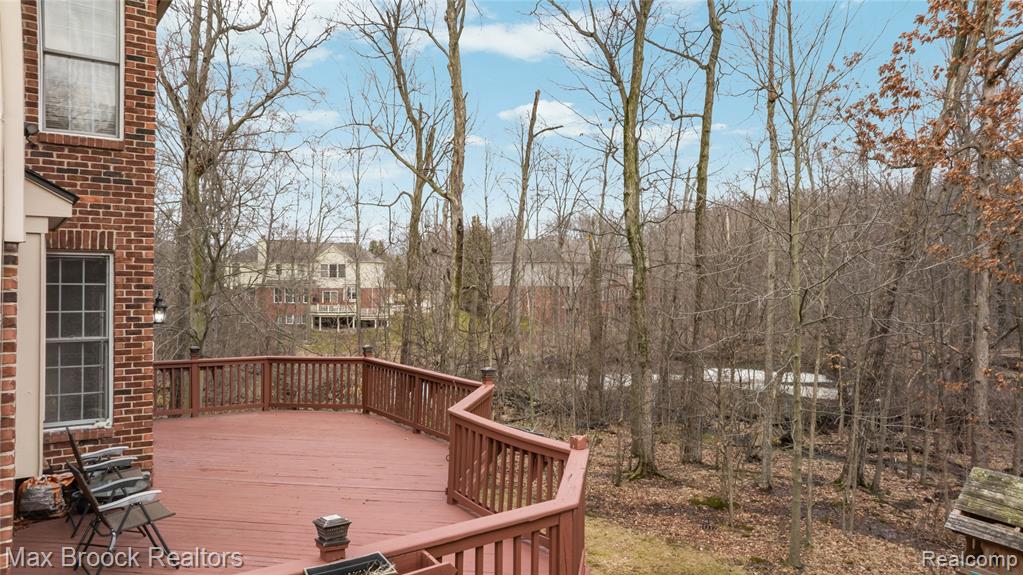 7083 Chatham Court, West Bloomfield, MI — Photo 71