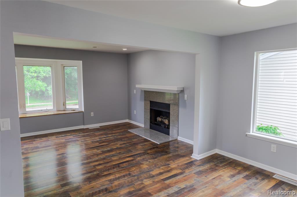 421 Harvey Avenue, Pontiac, MI 48341 — Photo 5