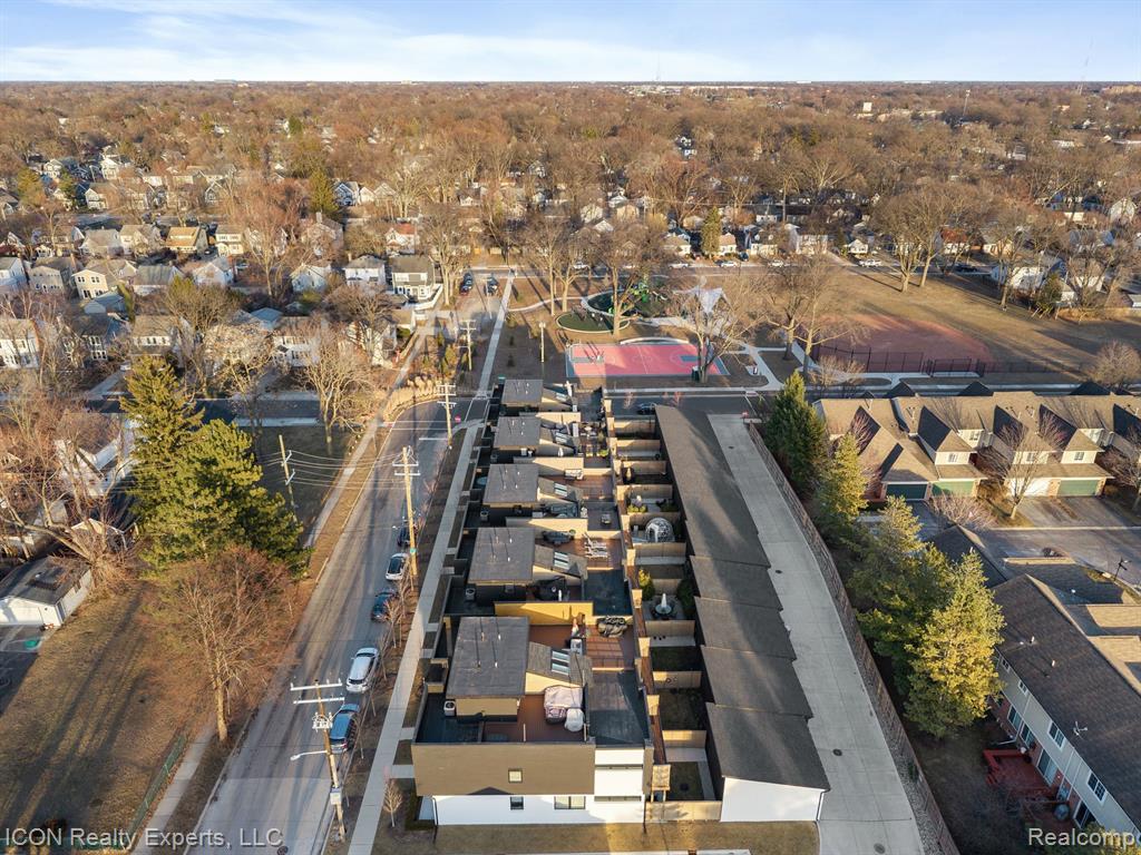 714 E PARENT Avenue, Royal Oak, MI 48067 — Photo 54
