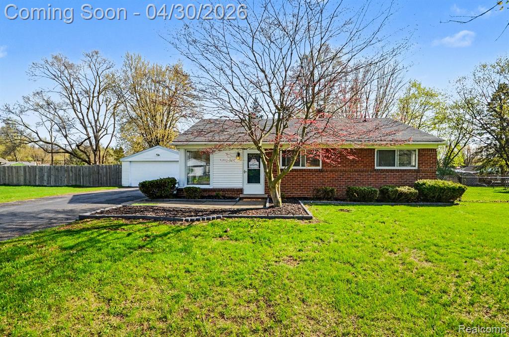 4884 Sundale Drive, Clarkston, MI — Photo 2