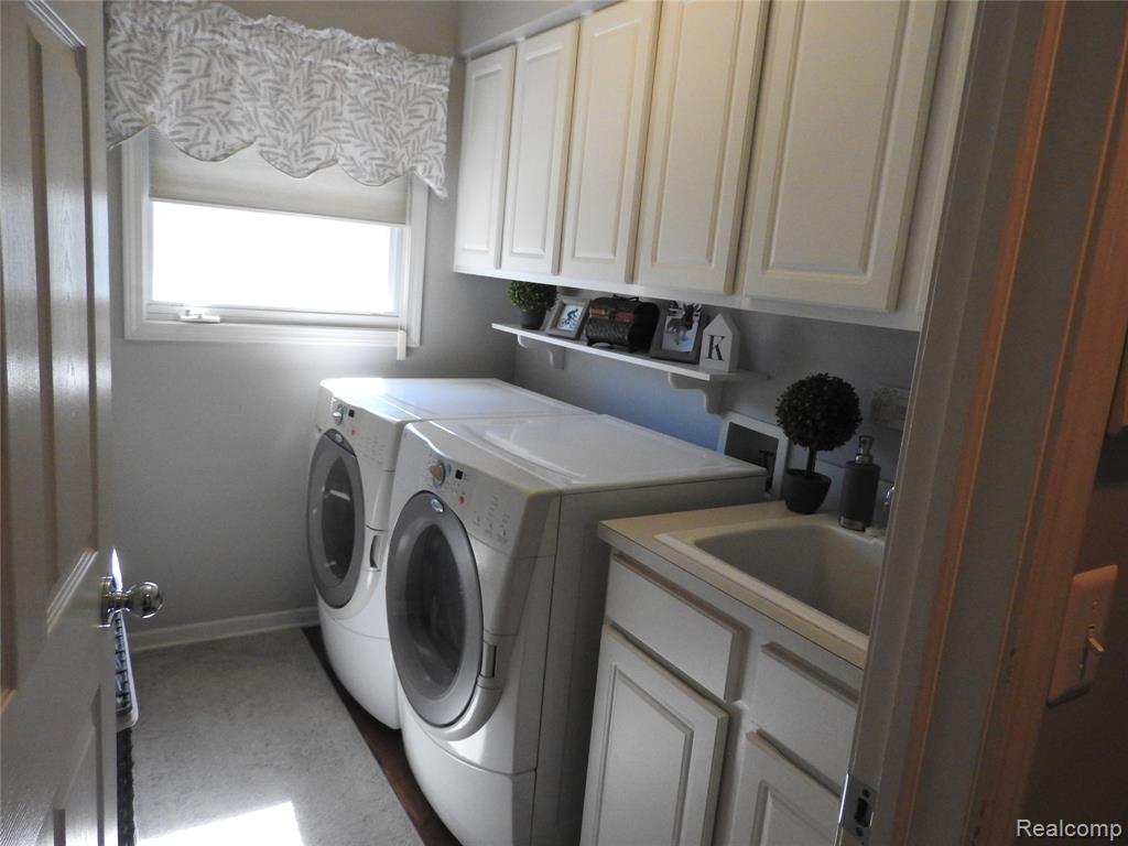 43124 Gina Drive, Sterling Heights, MI 48314 — Photo 27