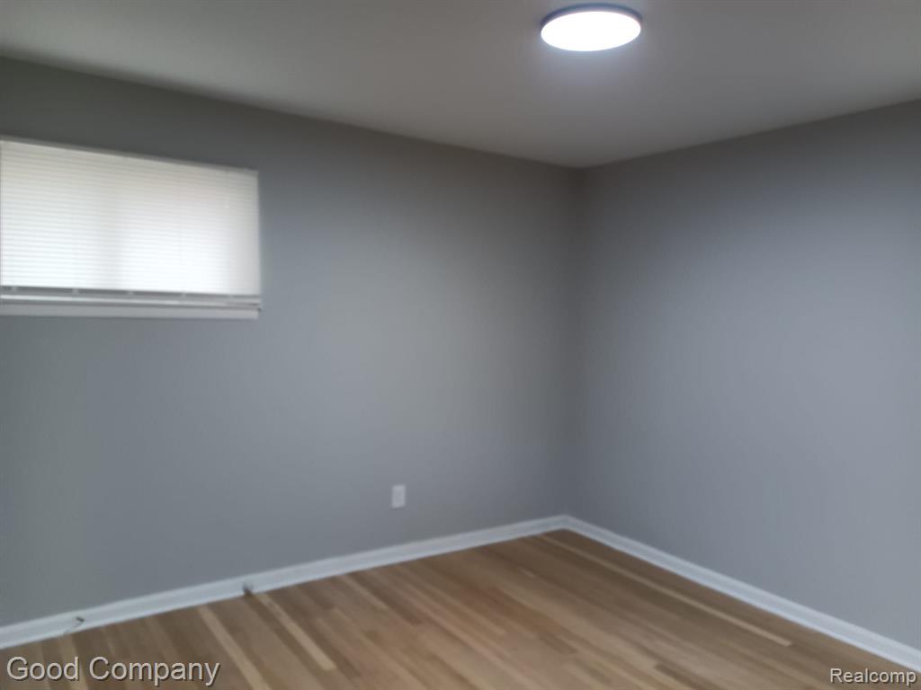 8400 OAK PARK Boulevard, Oak Park, MI 48237 — Photo 13