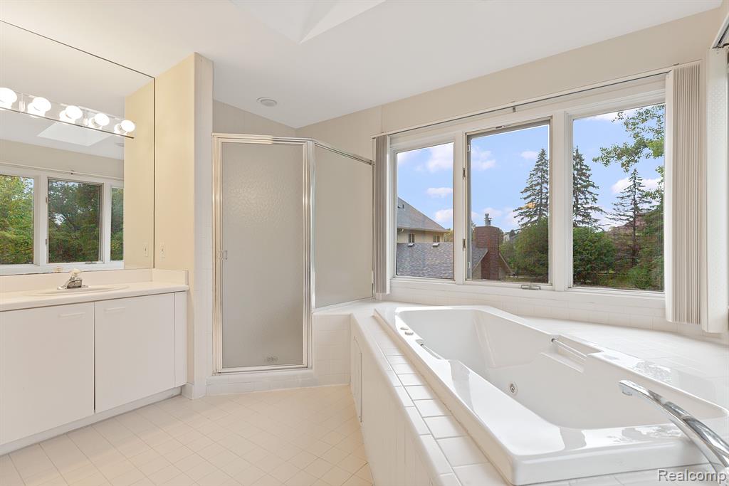 6786 TORYBROOKE Circle, West Bloomfield, MI 48323 — Photo 27