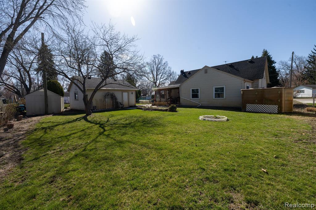 9180 COOLEY LAKE Road, White Lake, MI — Photo 3