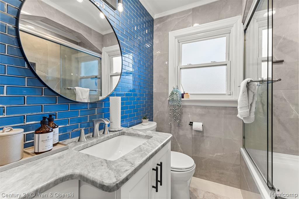 8483 Riverdale Street, Dearborn Heights, MI 48127 — Photo 16