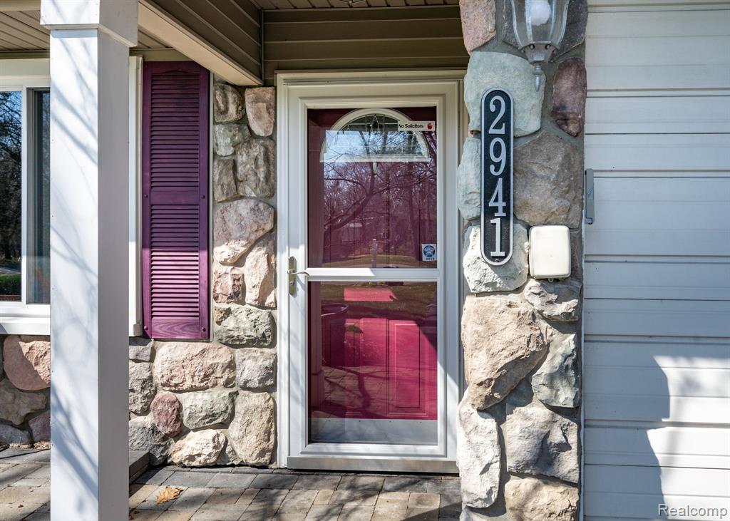 2941 Silverhill Drive, Waterford, MI 48329 — Photo 8
