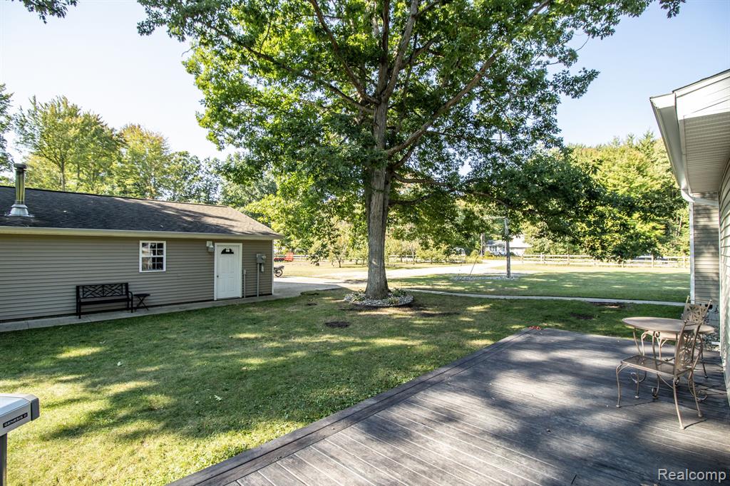 12595 N Budd Road, Burt, MI 48417 — Photo 37