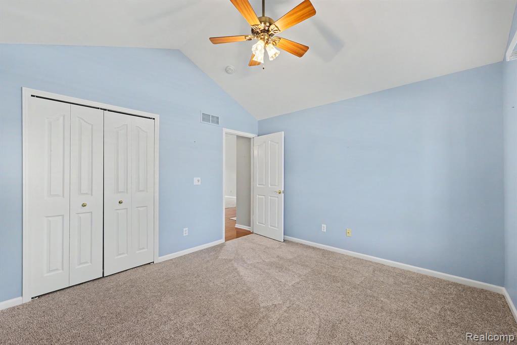 6670 Lexington Avenue S, Shelby Twp, MI 48317 — Photo 15