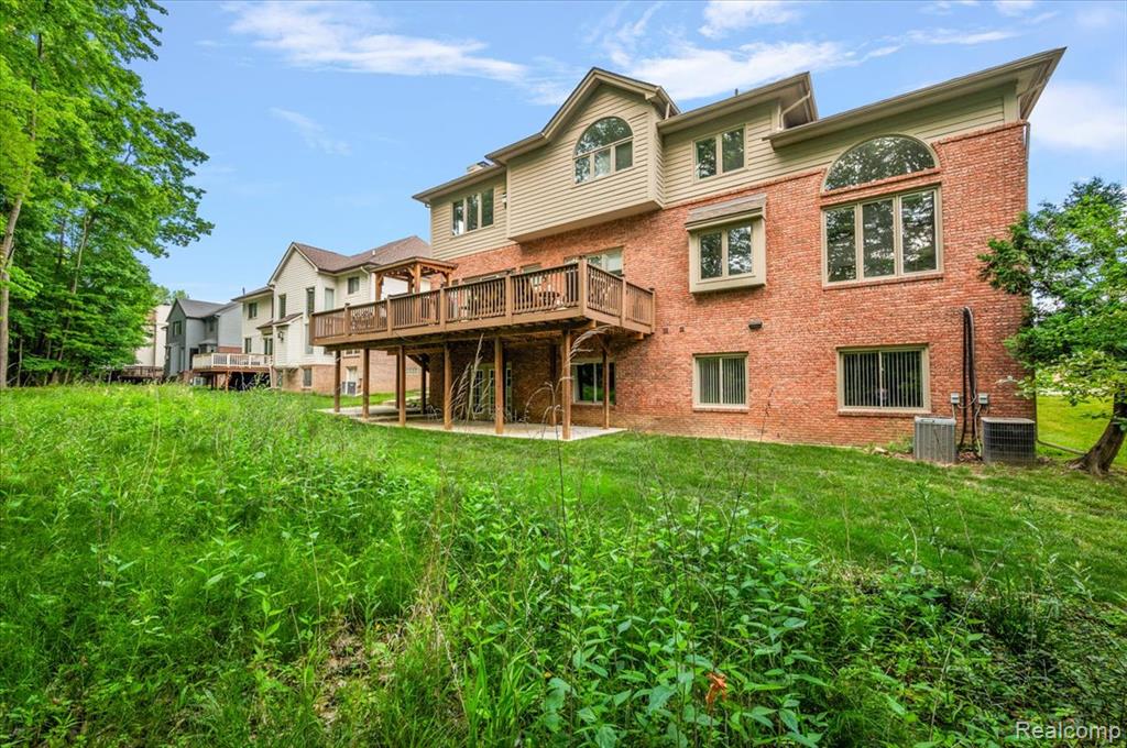 6280 Branford Drive, West Bloomfield, MI — Photo 82