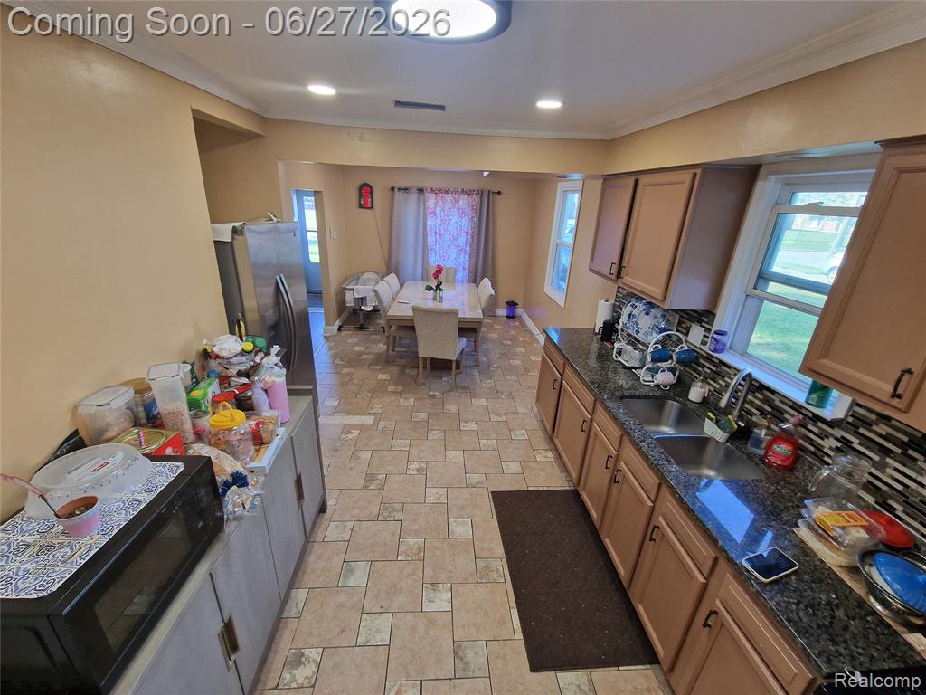 4320 Frazho Road, Warren, MI 48091 — Photo 17