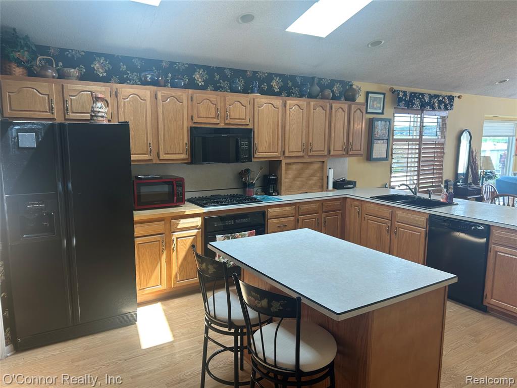 821 Crystal Lane, Marysville, MI 48040 — Photo 8
