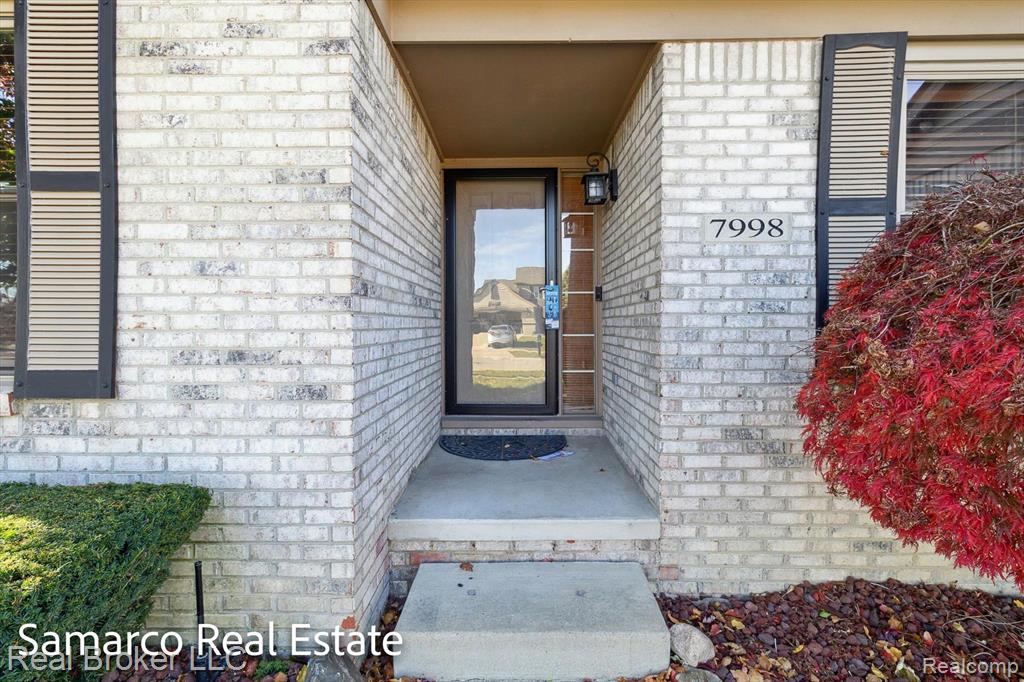 7998 RAYNA, Belleville, MI 48111 — Photo 4