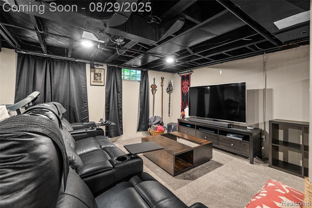 712 S Minerva Avenue, Royal Oak, MI 48067 — Photo 21