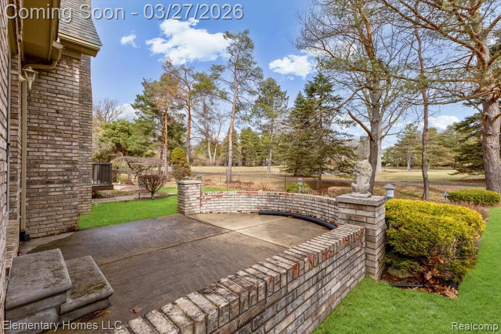 56688 Portsmouth Drive, Utica, MI, 48316