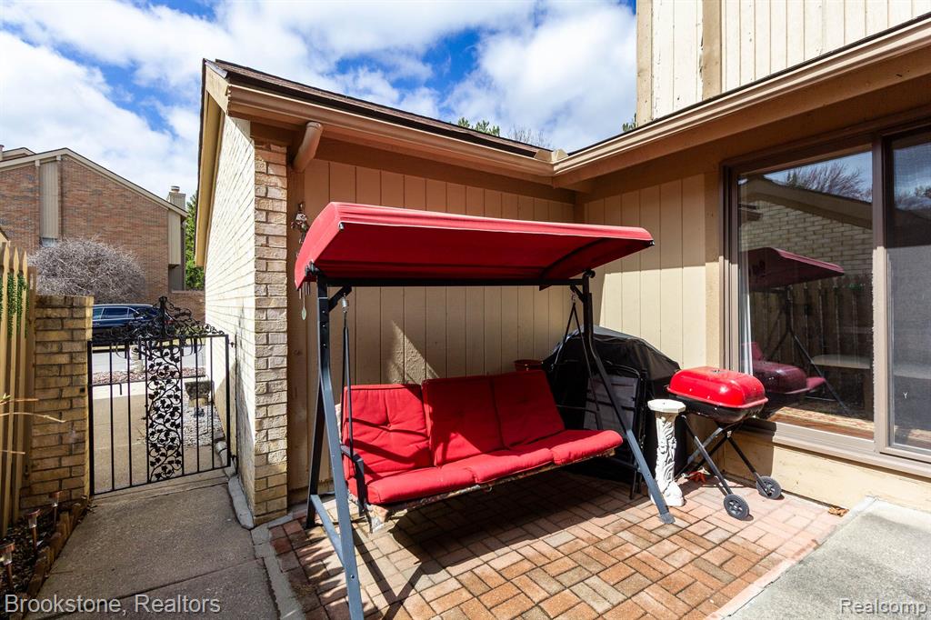 5215 RICHARD Run, West Bloomfield, MI — Photo 48