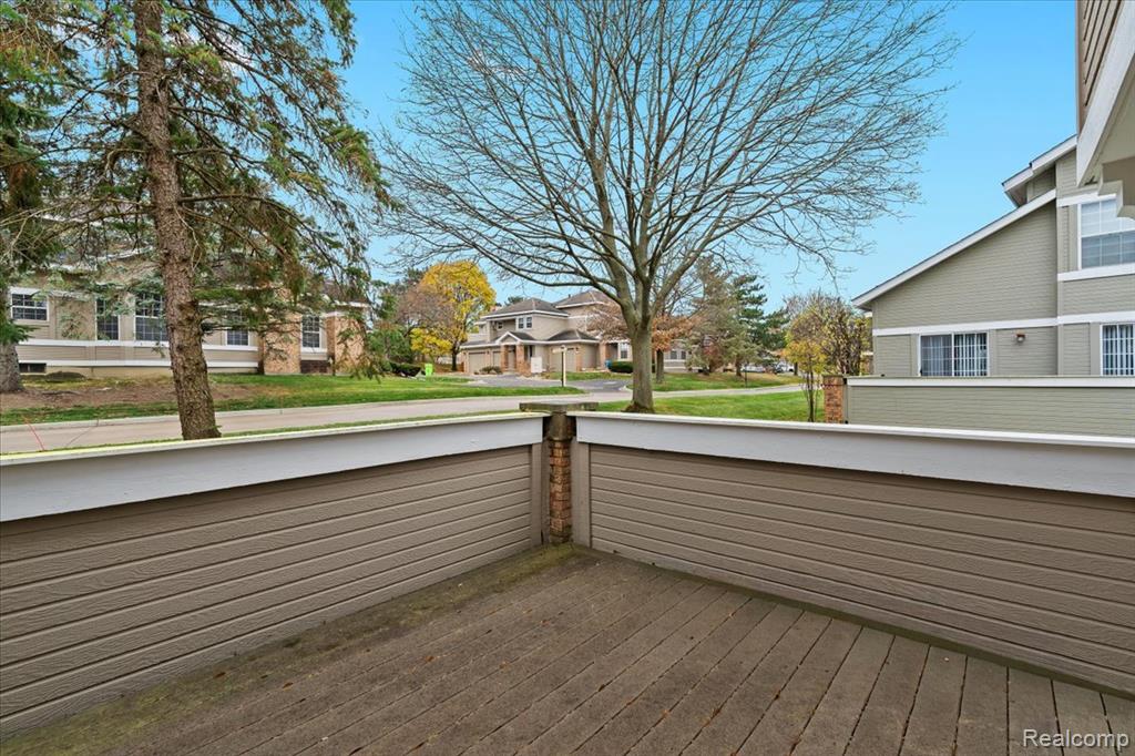 6798 Andiron Court, West Bloomfield, MI — Photo 29