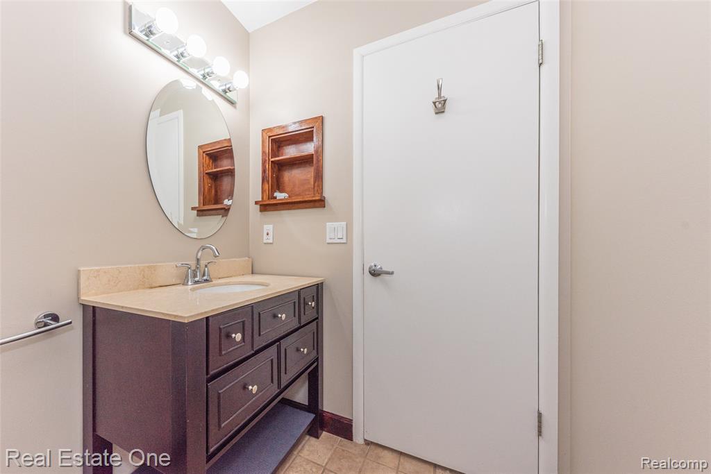 6427 RICHARD Run, 10, West Bloomfield, MI — Photo 18