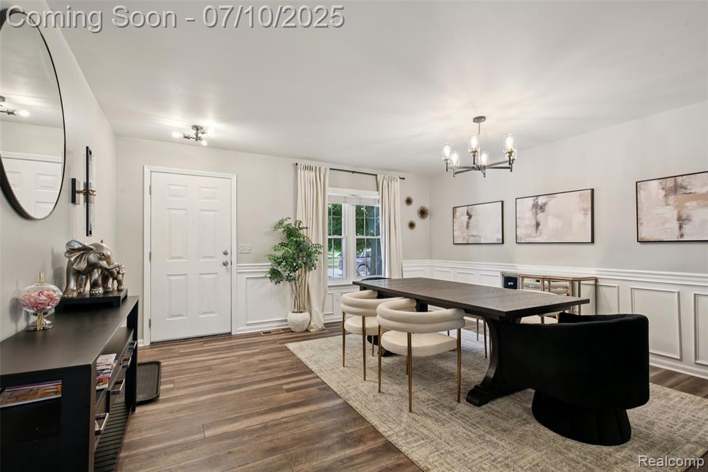 46533 Woodside Drive, Canton, MI 48187 — Photo 8